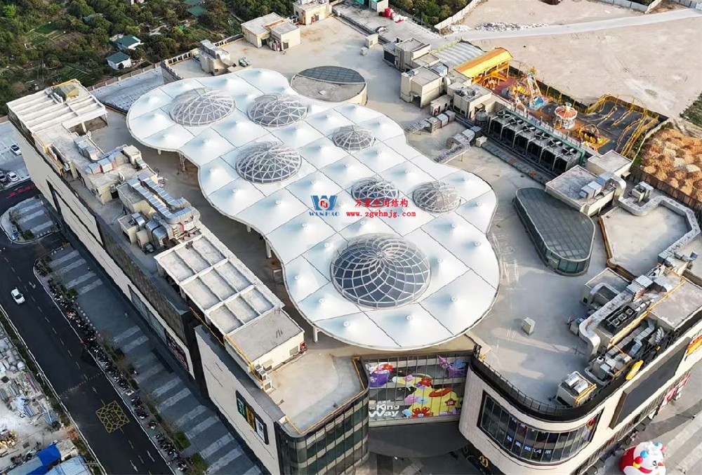 探索膜結(jié)構(gòu)在商業(yè)街區(qū)穹頂?shù)纳衿鎽? >	
   <div   id=